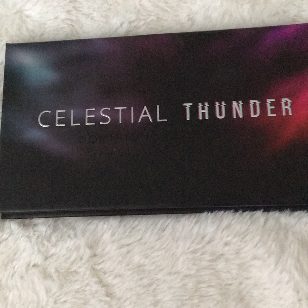 8 colors eyeshadow palette